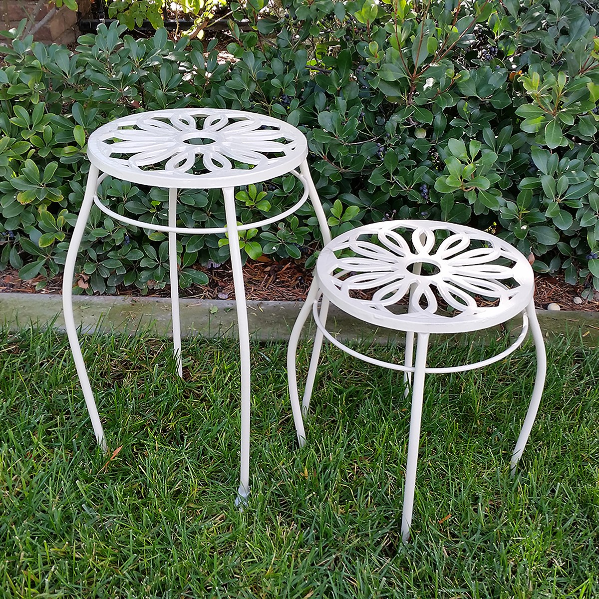 Innova 21" Uptown Plant Stand Ivory — priced per each; minimum 6; multiples of 6