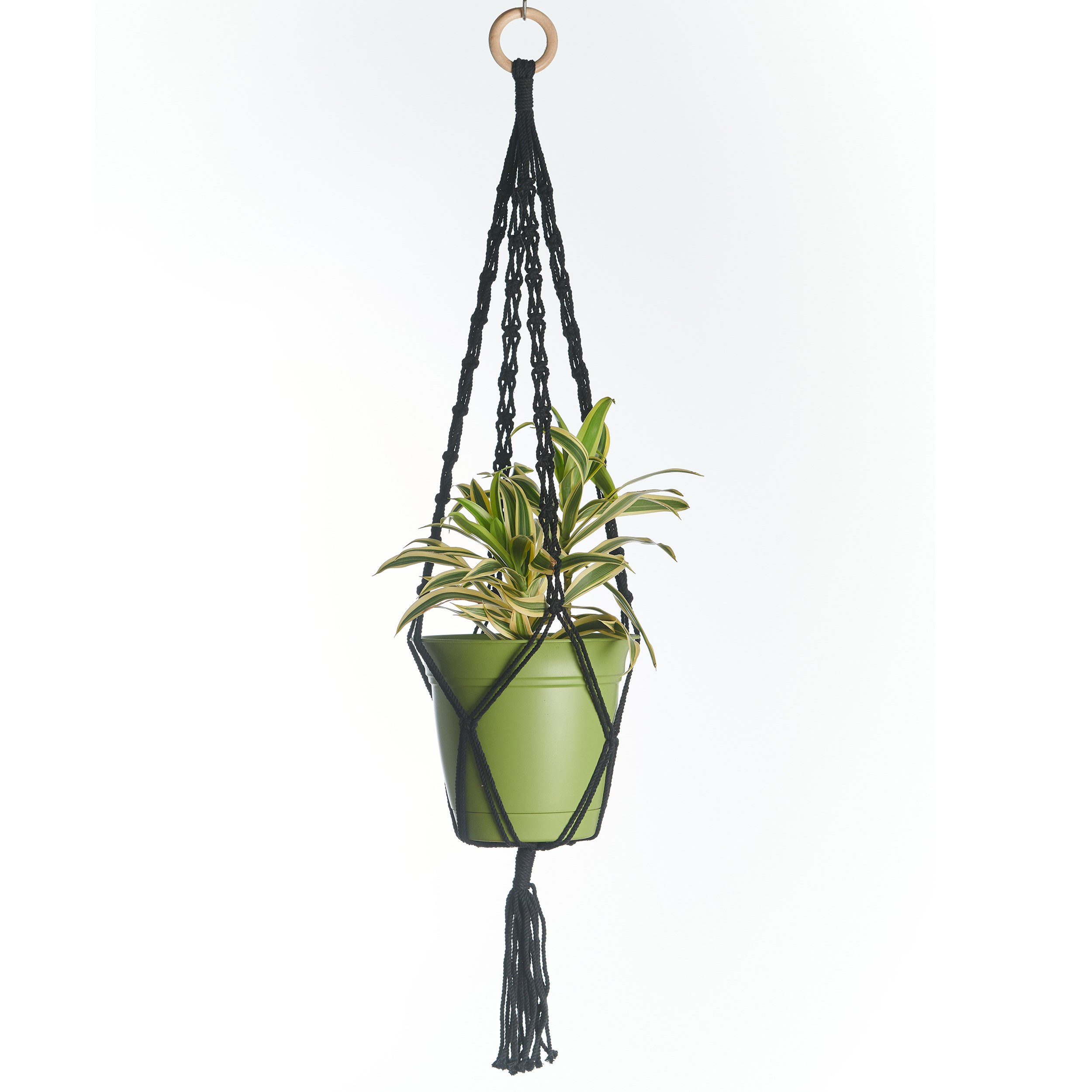 Primitive 40" Woven Link Hanger Black — priced per each; minimum 6; multiples of 6